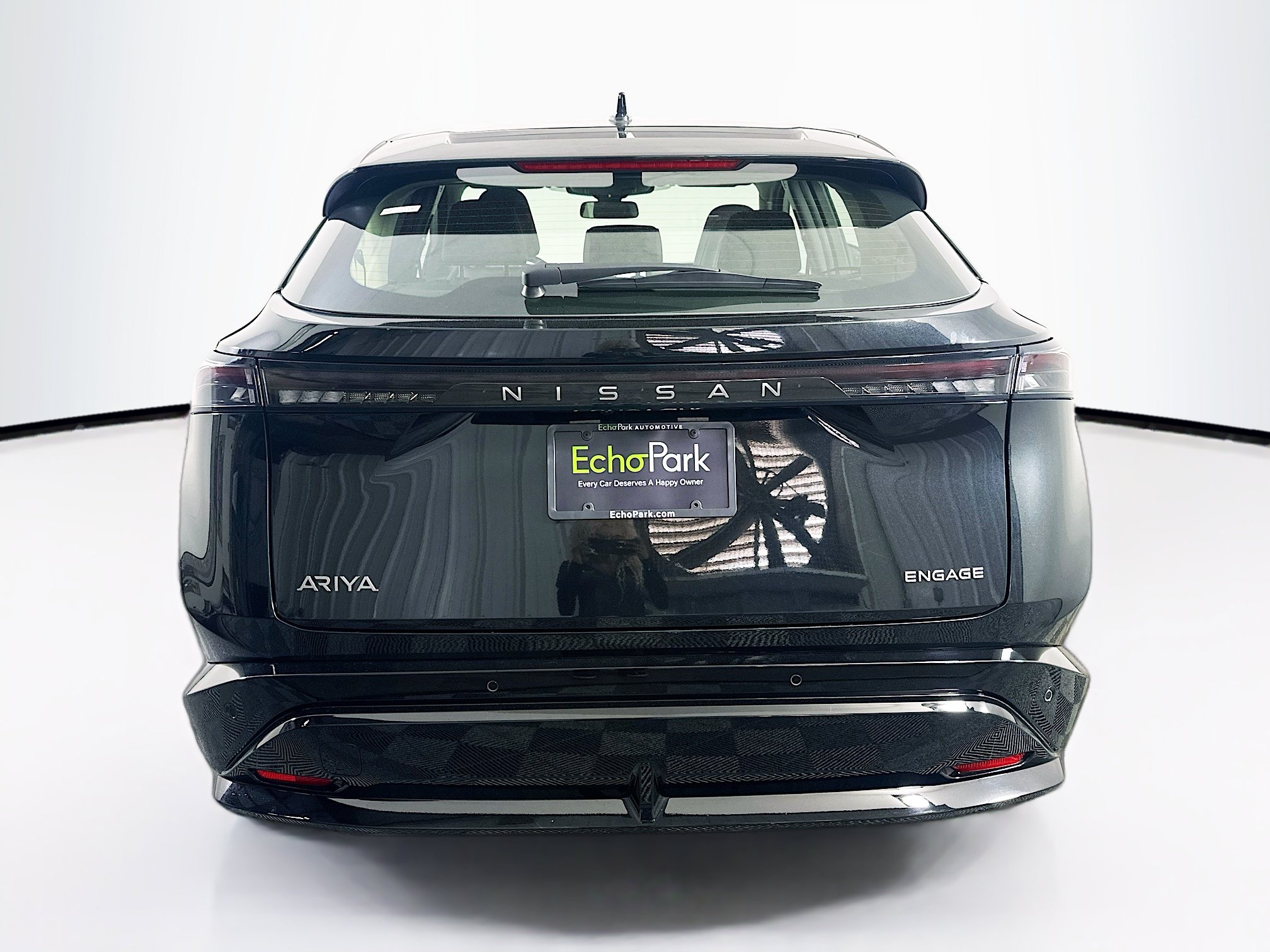 Used 2024 Nissan Ariya FWD image 7