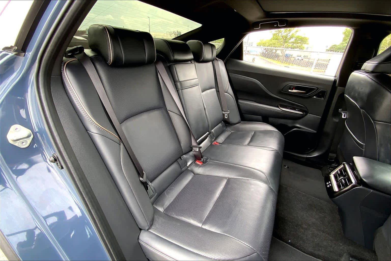 Certified 2025 Toyota Crown Platinum AWD/4WD image 19
