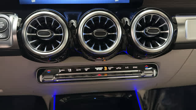 New 2026 Mercedes-Benz GLB 250 4MATIC image 24