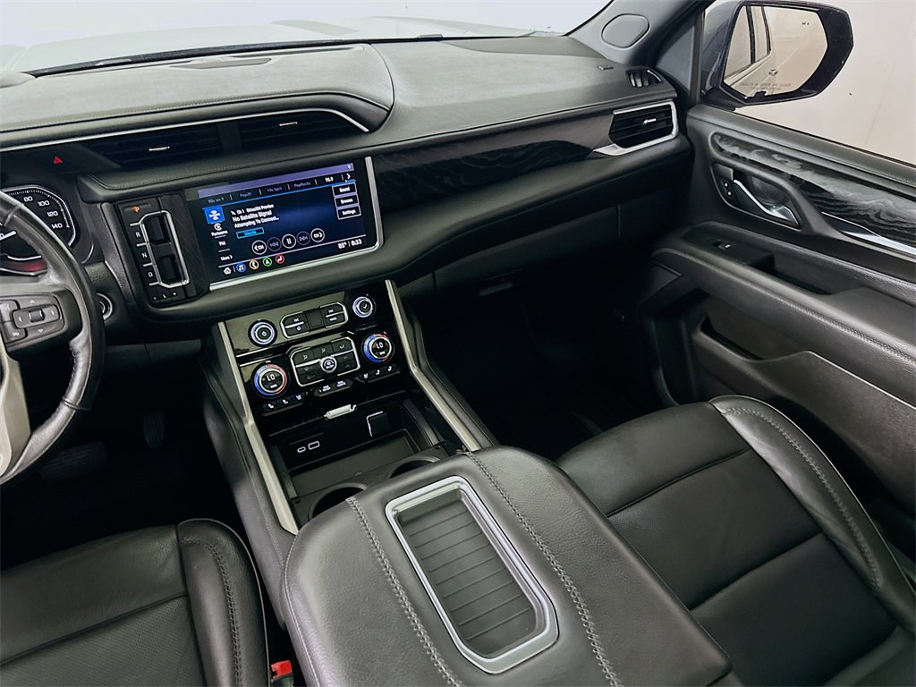 Used 2021 GMC Yukon Denali w/ Denali Premium Package image 20