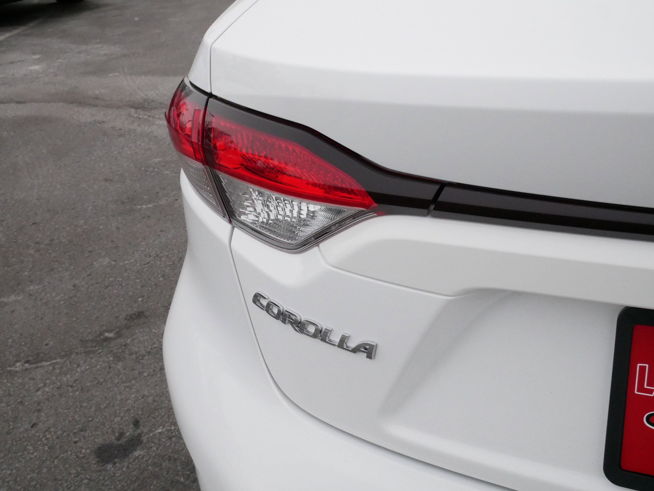 Certified 2025 Toyota Corolla LE w/ Convenience Package image 17