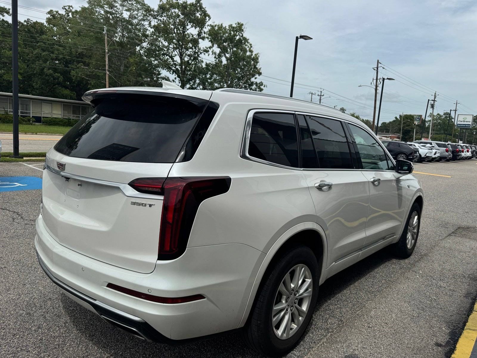 Certified 2024 Cadillac XT6 Luxury w/ LPO, Floor Liner Package AWD/4WD image 13