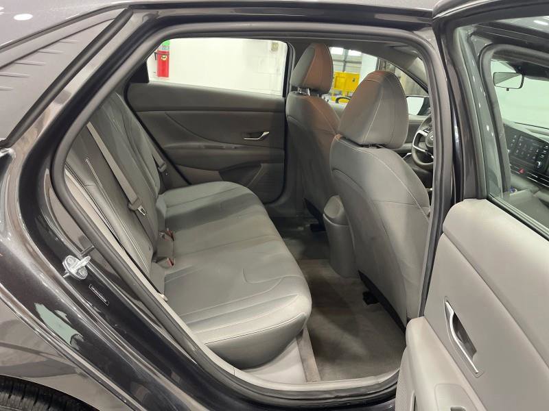 Used 2021 Hyundai Elantra SEL w/ Cargo Package image 36