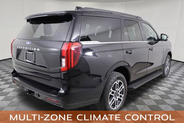 Used 2025 Ford Expedition Active image 5