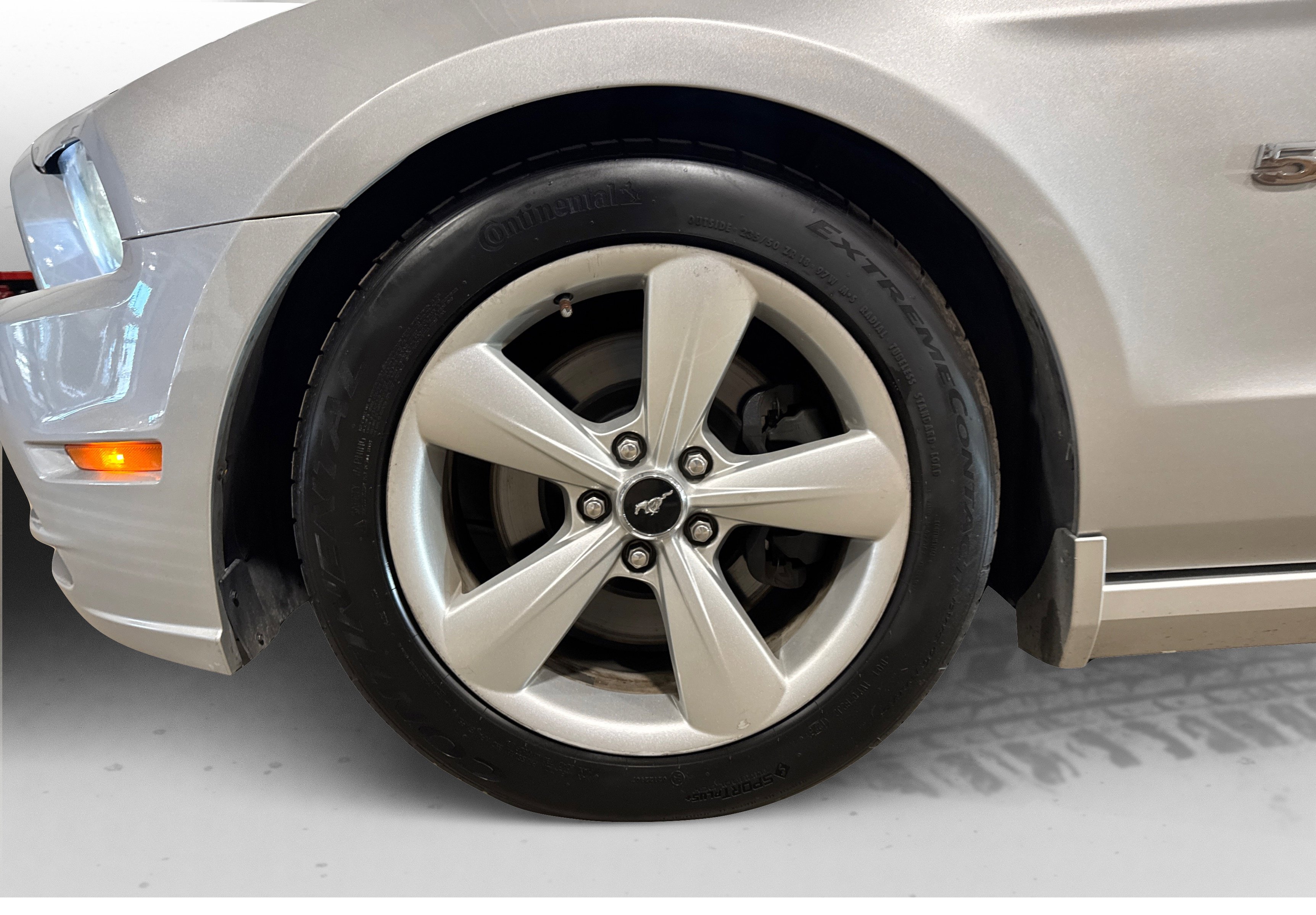 Used 2013 Ford Mustang GT image 44