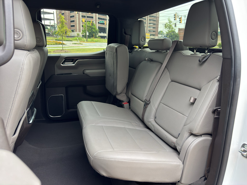 Used 2023 GMC Sierra 1500 SLT w/ SLT Convenience Package RWD image 13