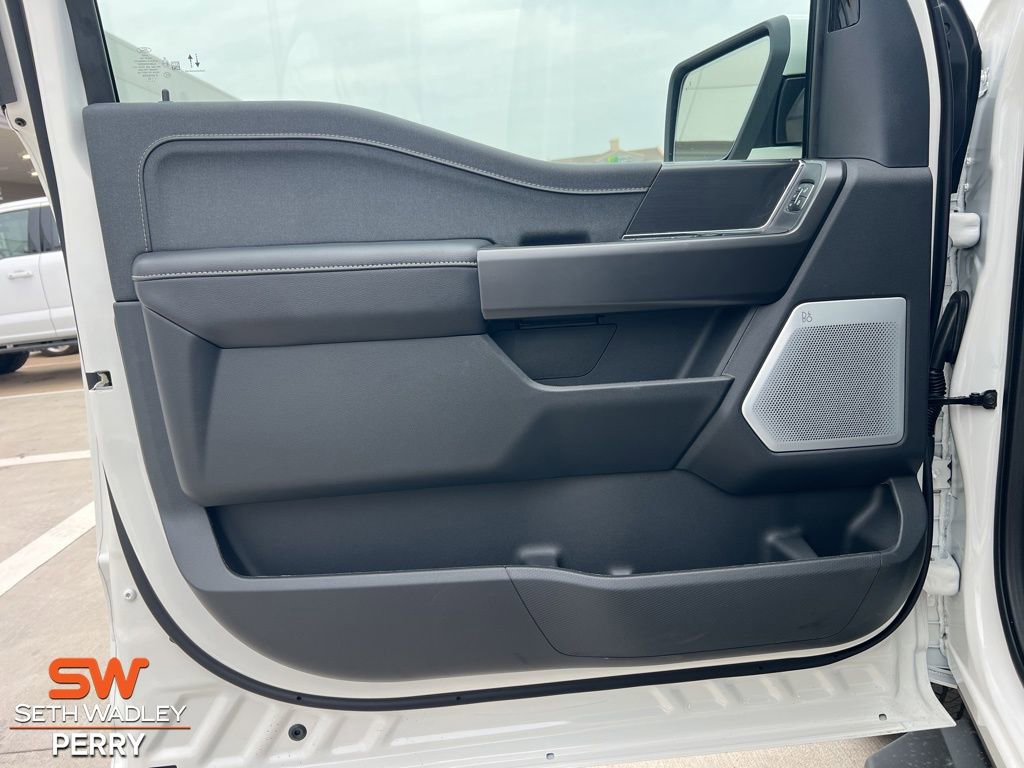 New 2025 Ford F150 Lariat w/ Equipment Group 502A High image 15