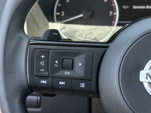 Used 2021 Nissan Rogue SV FWD image 13