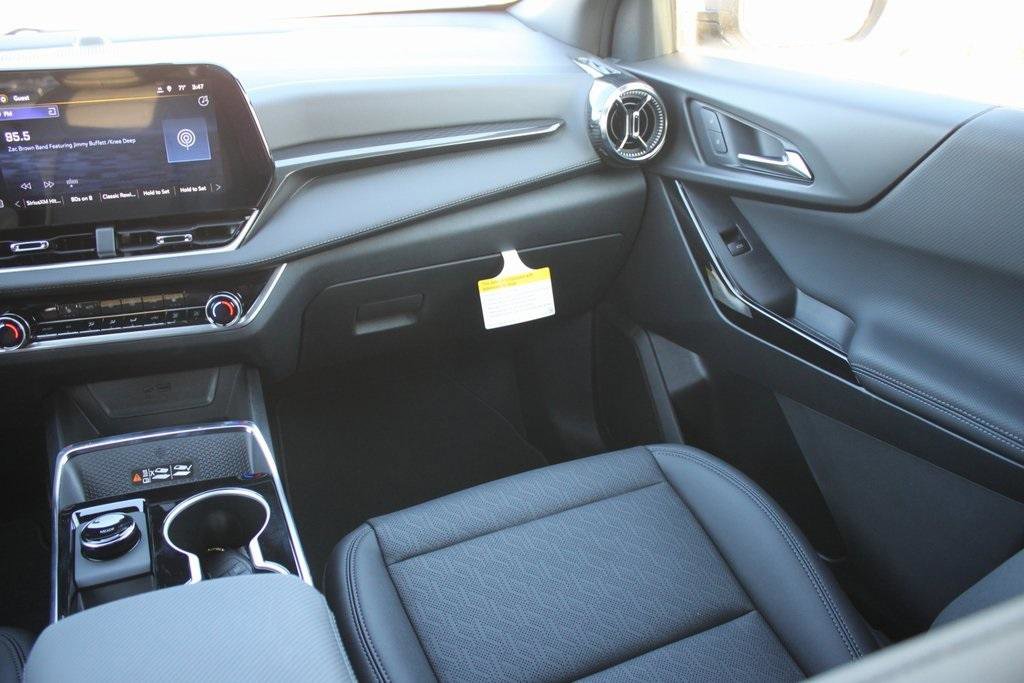 New 2026 Chevrolet Equinox LT w/ Convenience Package II image 7