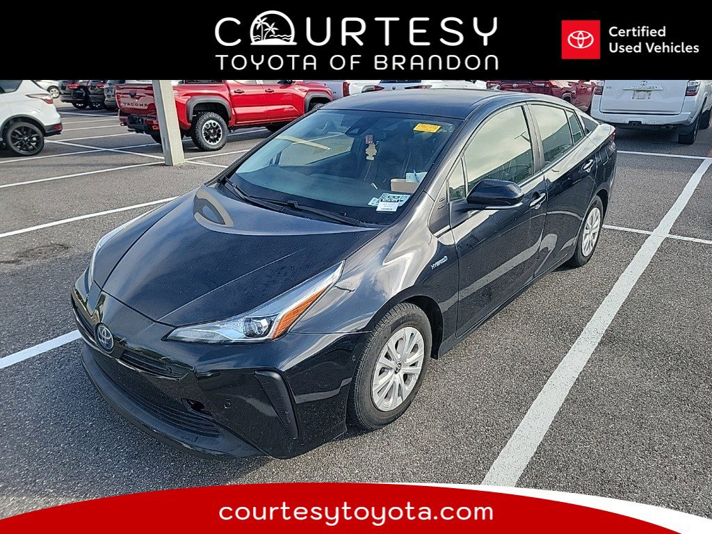 Certified 2022 Toyota Prius image 1