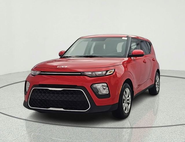 Used 2022 Kia Soul LX FWD image 2