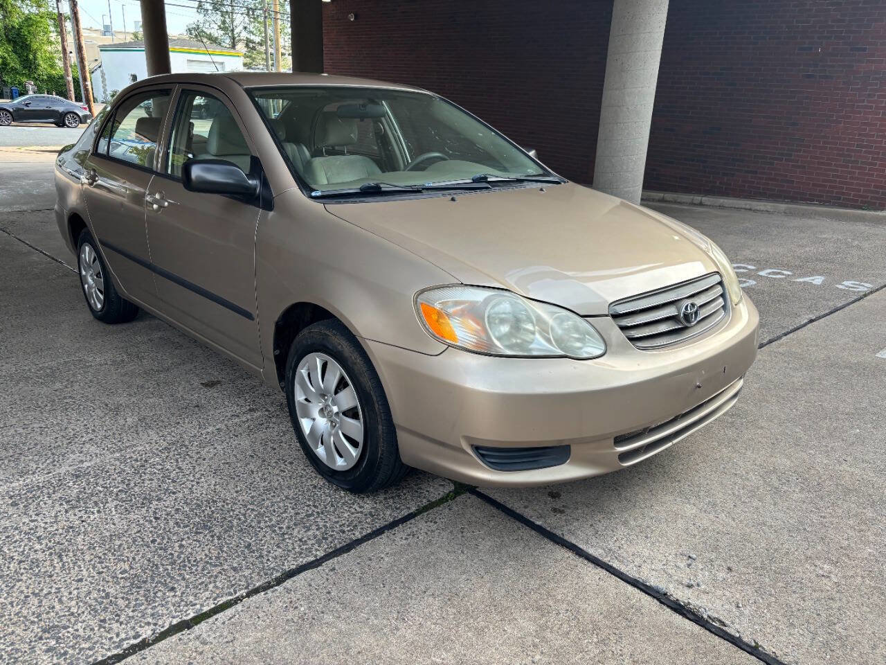 Used 2004 Toyota Corolla CE FWD image 3