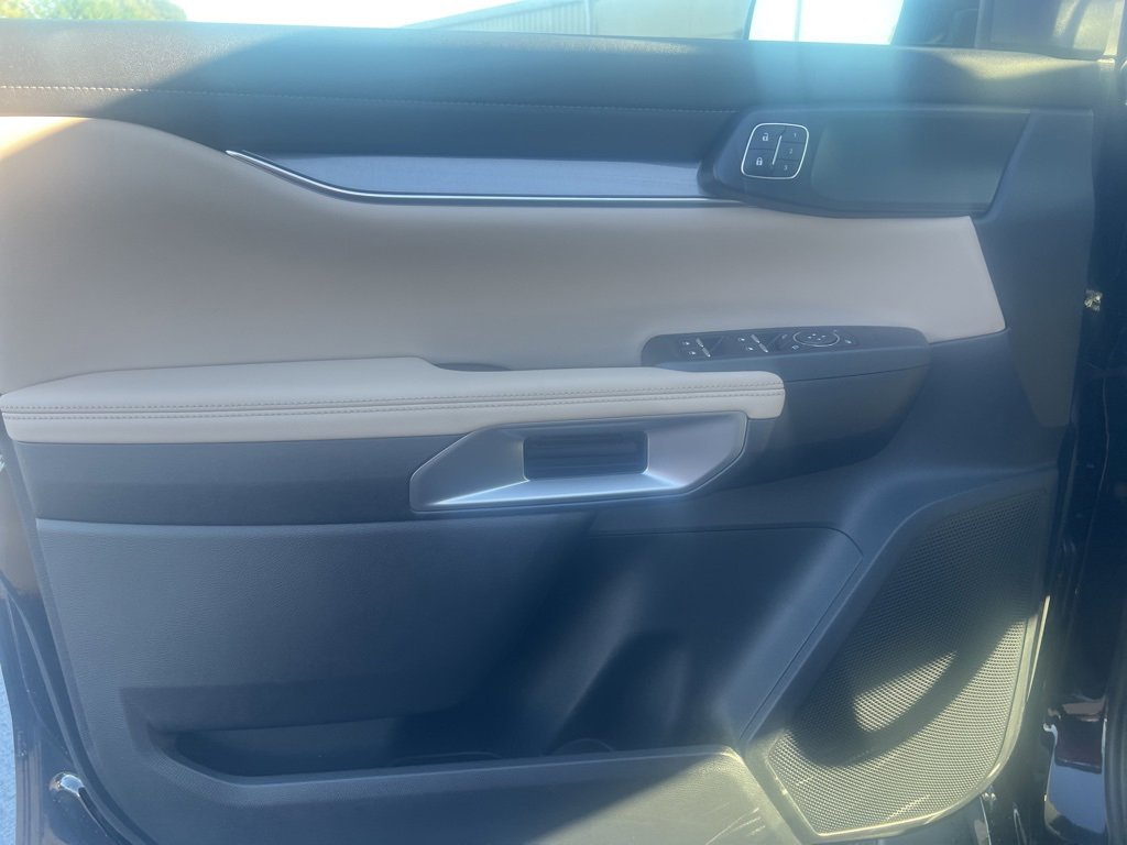 New 2025 Ford Ranger Lariat w/ Trailer Tow Package image 19