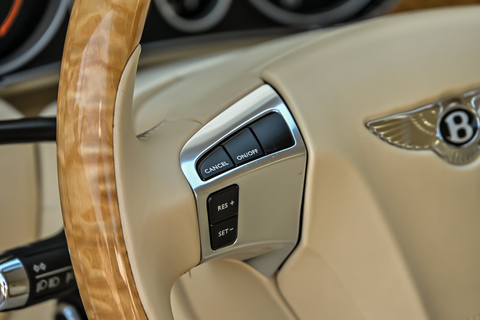 Used 2013 Bentley Continental GT AWD/4WD image 29