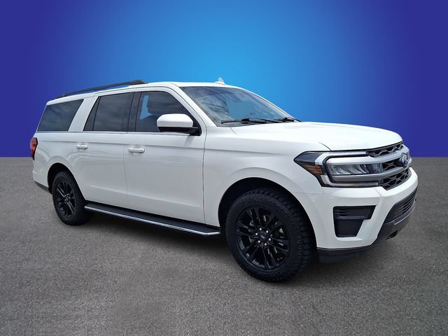 Used 2023 Ford Expedition Max XLT AWD/4WD image 2