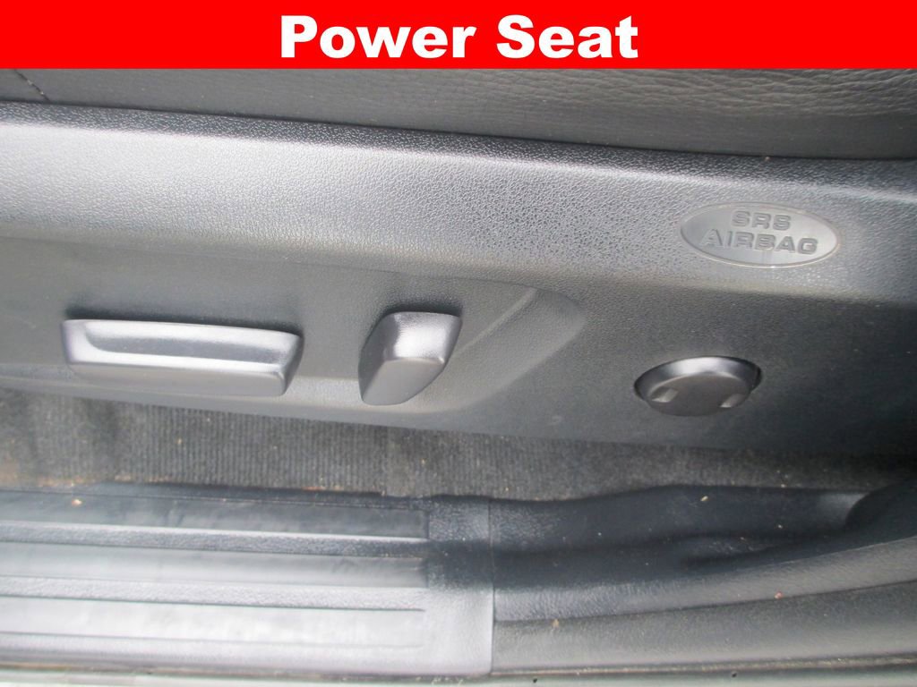 Used 2015 Toyota Tundra Limited w/ Limited Premium Package image 25