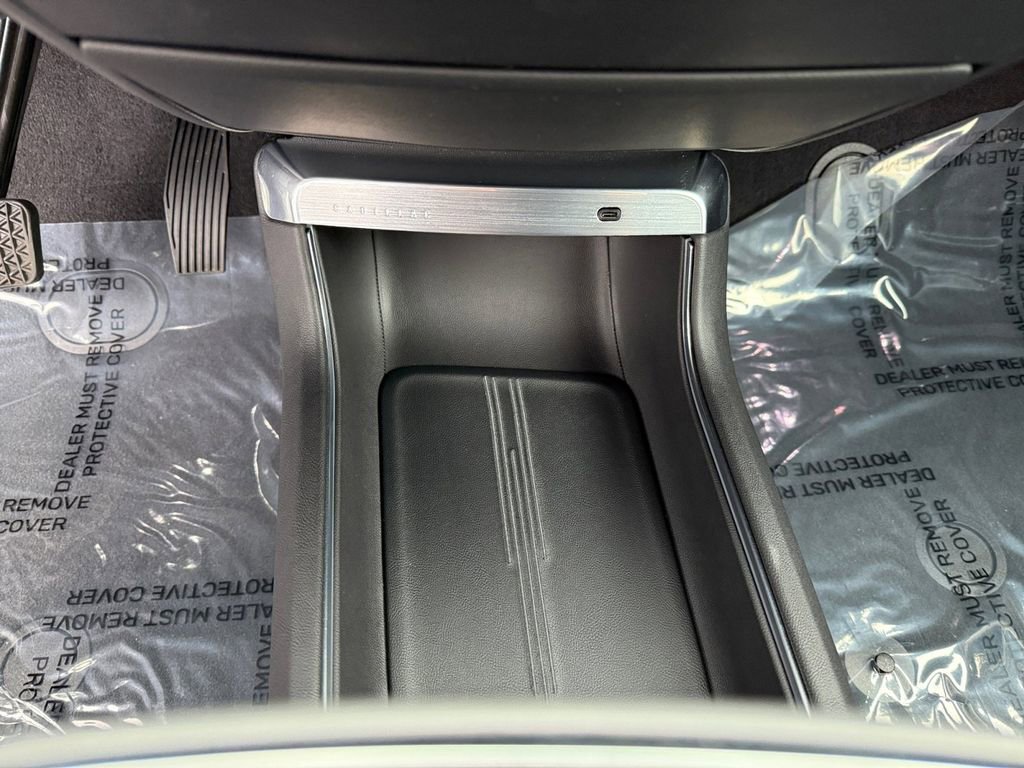 Used 2024 Cadillac Lyriq Luxury image 20