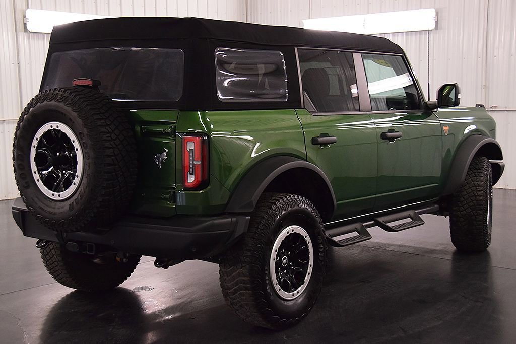 Used 2023 Ford Bronco Badlands AWD/4WD image 7