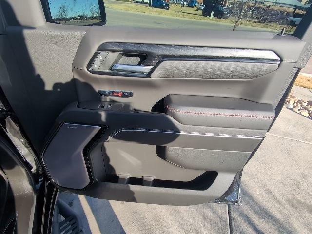 Used 2022 GMC Sierra 1500 AT4X image 32