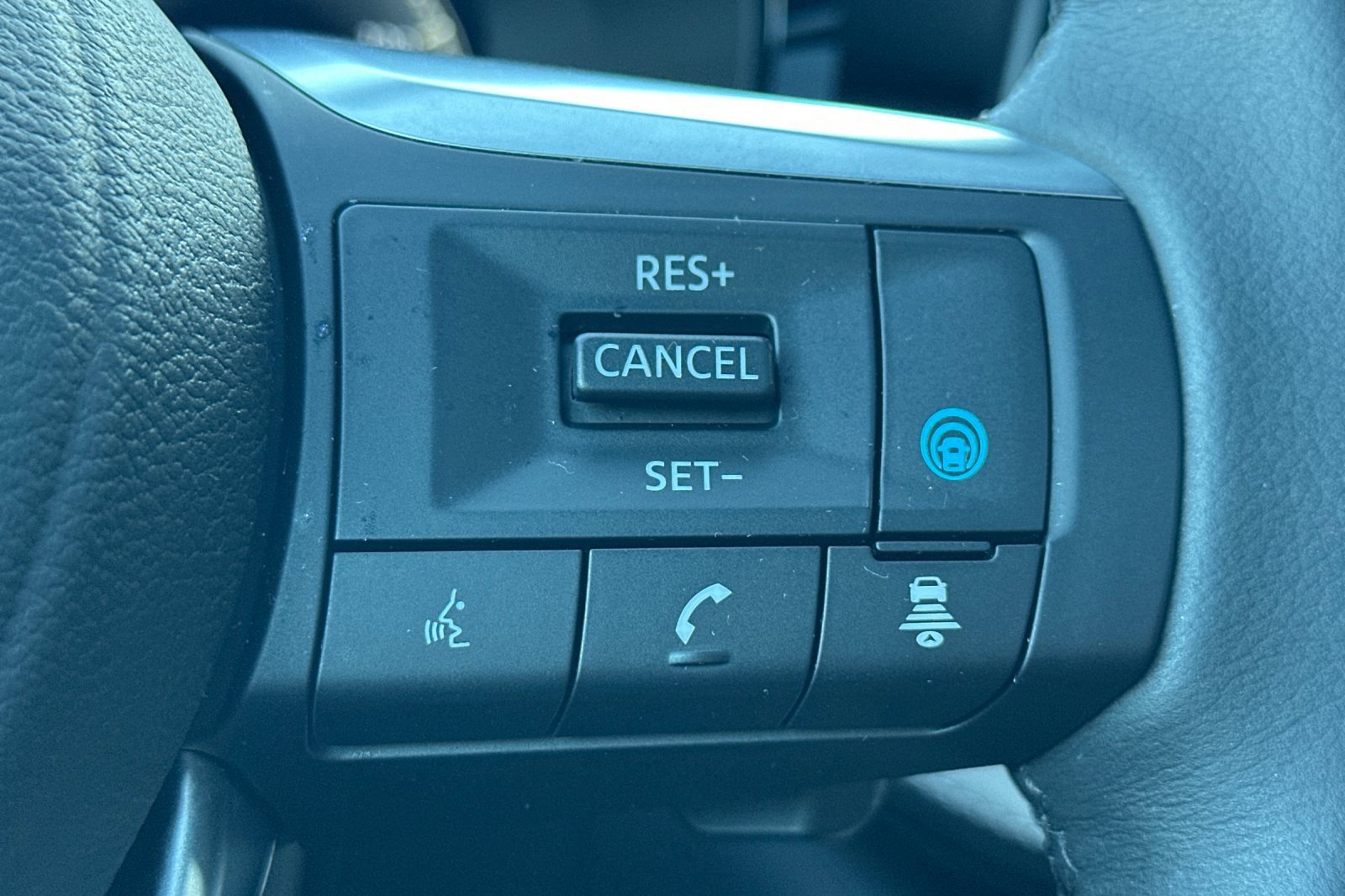 Certified 2025 INFINITI QX60 Luxe w/ Black Edition image 41