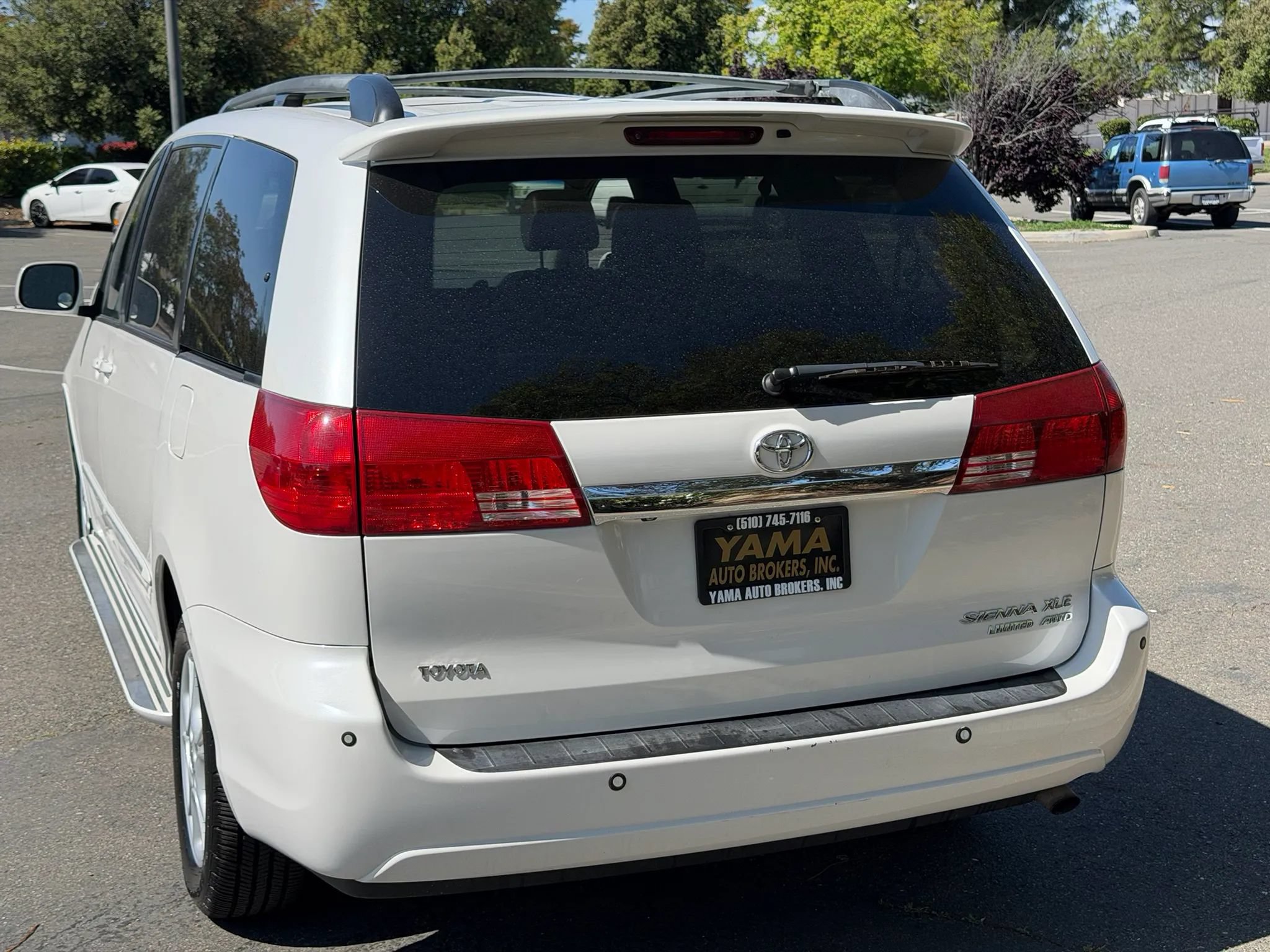 Used 2005 Toyota Sienna XLE Limited w/ XLE Limited Pkg 2 AWD/4WD image 4