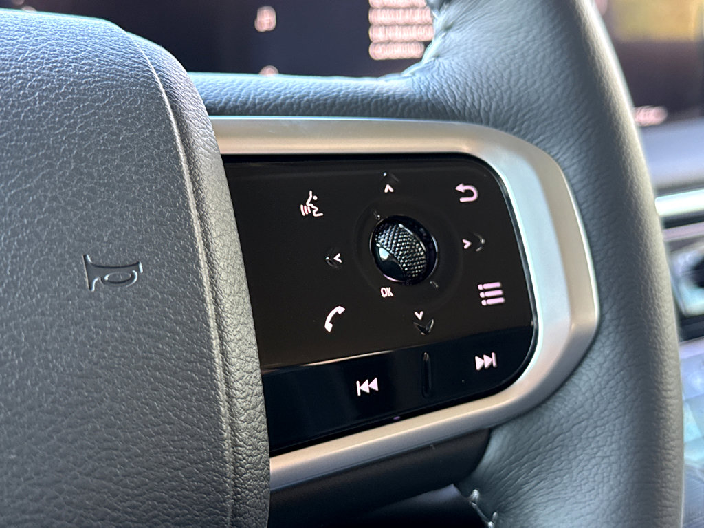 New 2026 Nissan Armada SV image 15