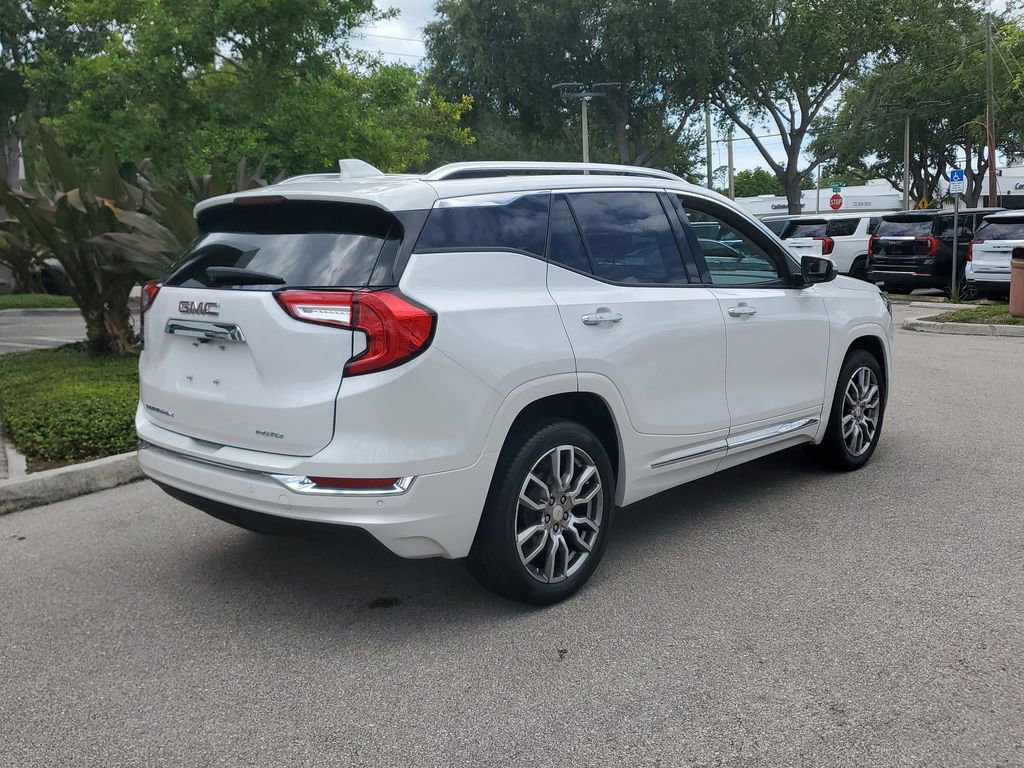 Certified 2023 GMC Terrain Denali w/ Denali Premium Package AWD/4WD image 6