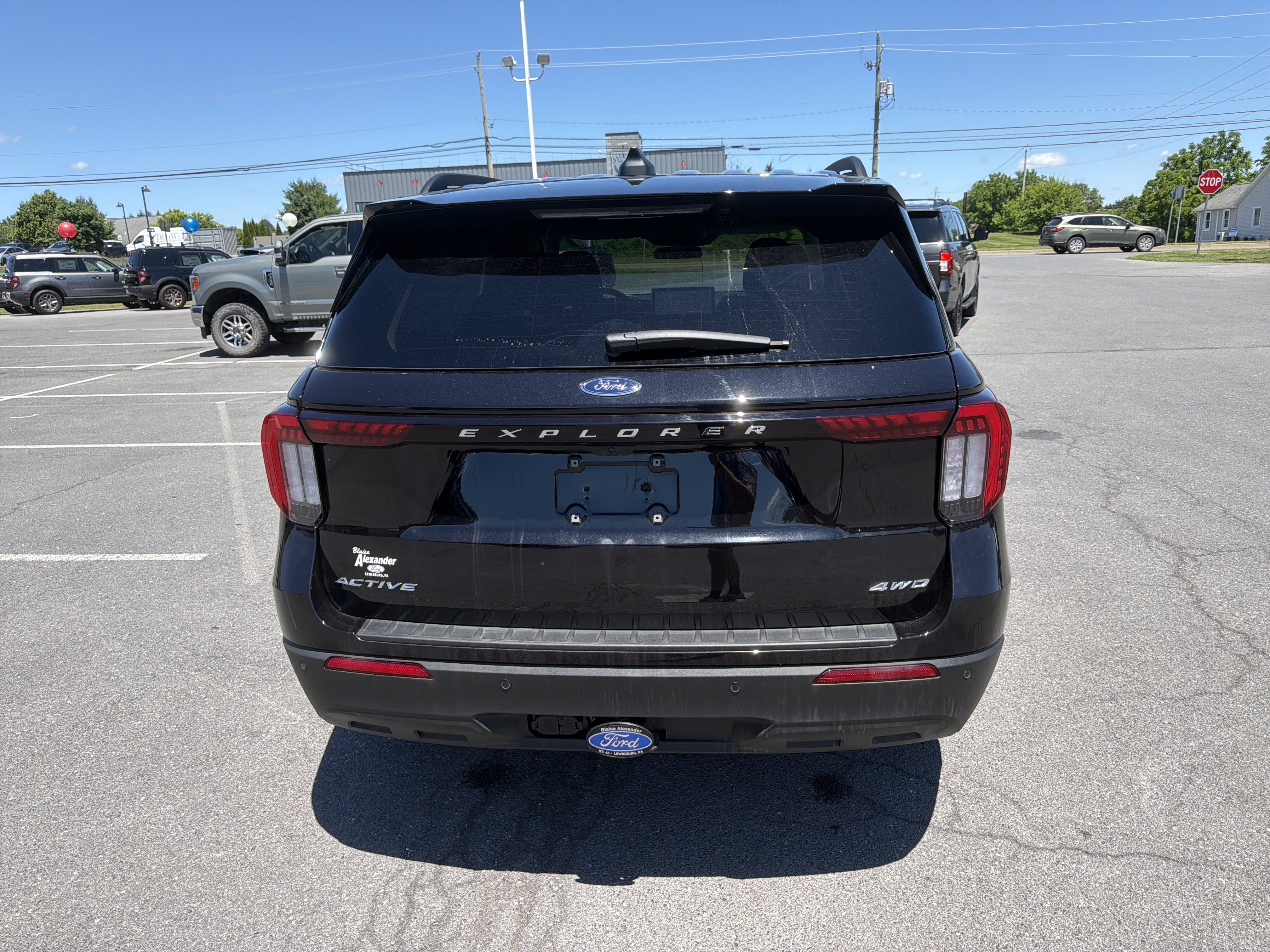 Certified 2026 Ford Explorer Active AWD/4WD image 4