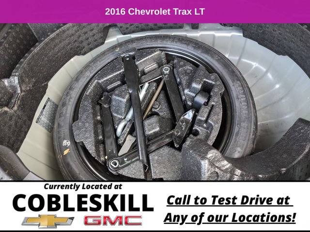 Used 2016 Chevrolet Trax LT w/ LT Convenience Package AWD/4WD image 29