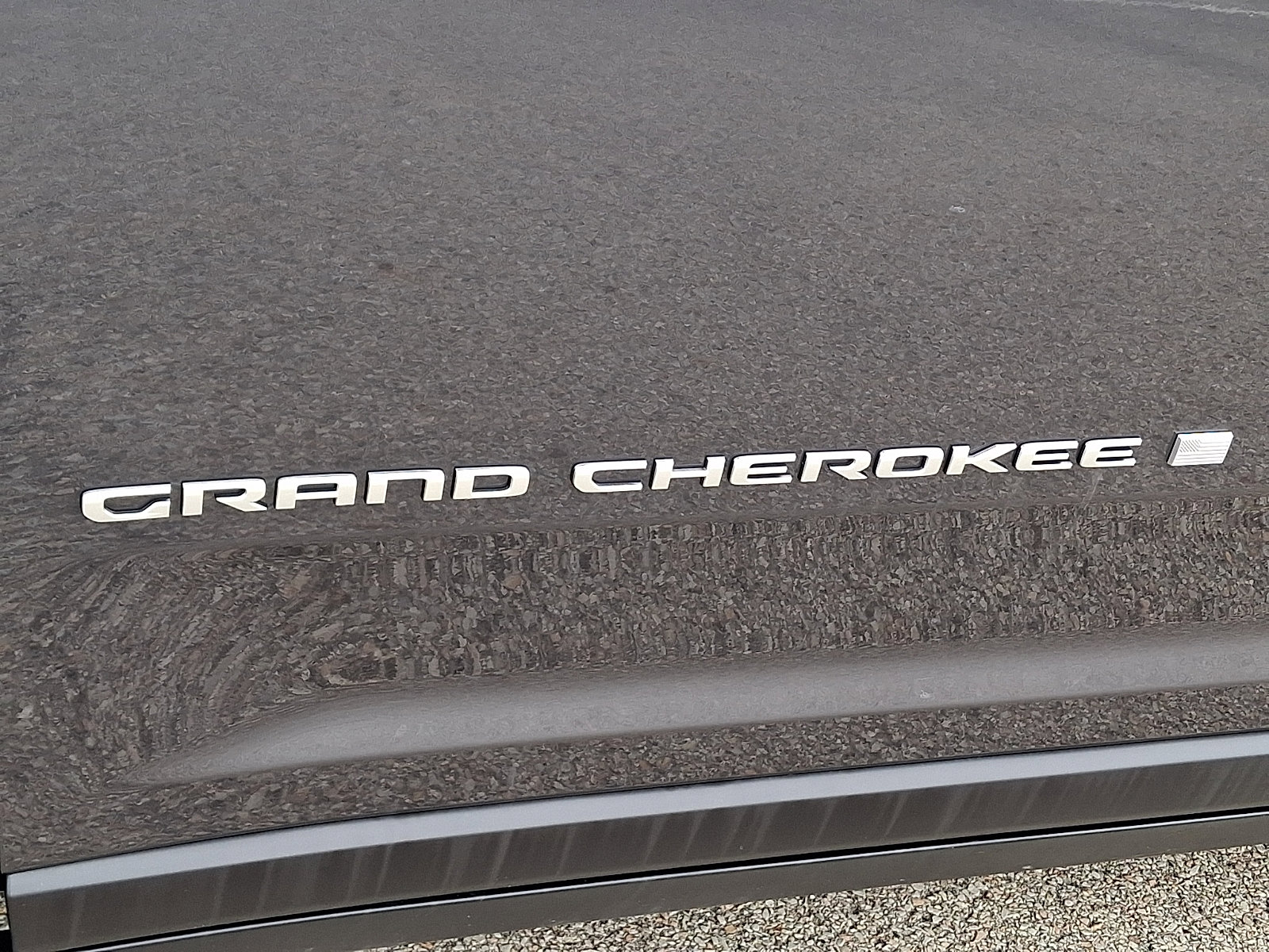 Used 2025 Jeep Grand Cherokee L Laredo w/ Luxury Tech Group I image 34