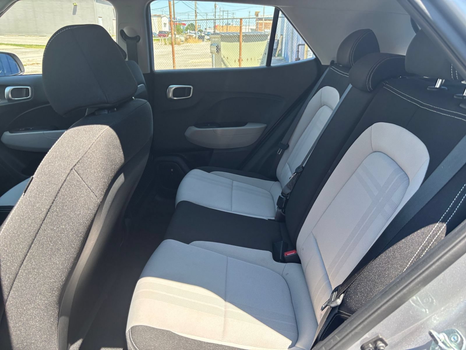 Used 2026 Hyundai Venue SEL FWD image 24