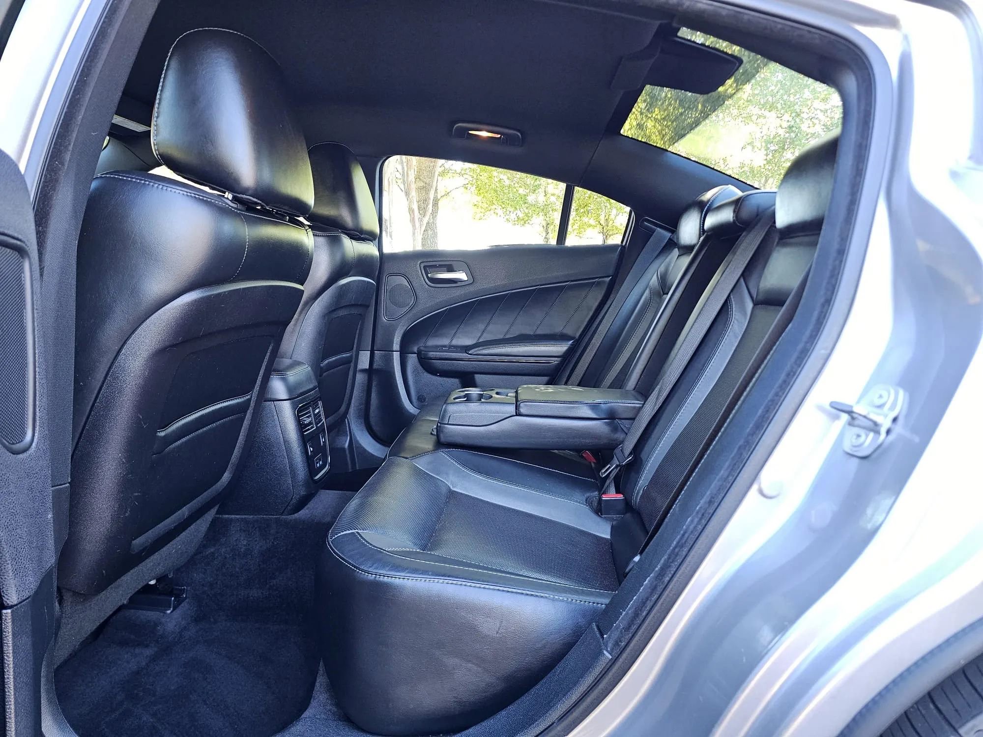 Used 2017 Dodge Charger SXT w/ AWD Plus Group image 12