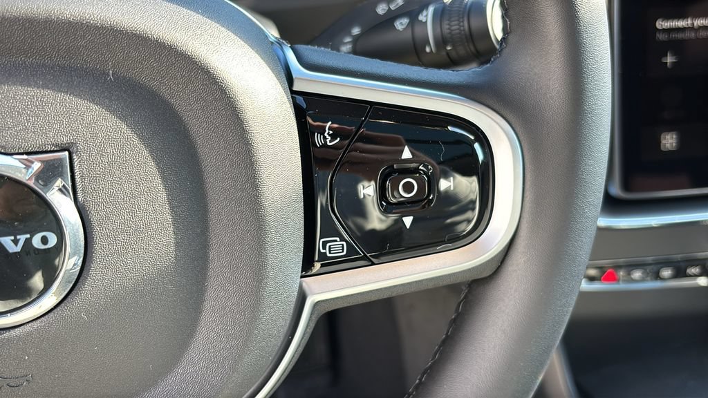 New 2026 Volvo XC90 T8 Plus AWD/4WD image 17