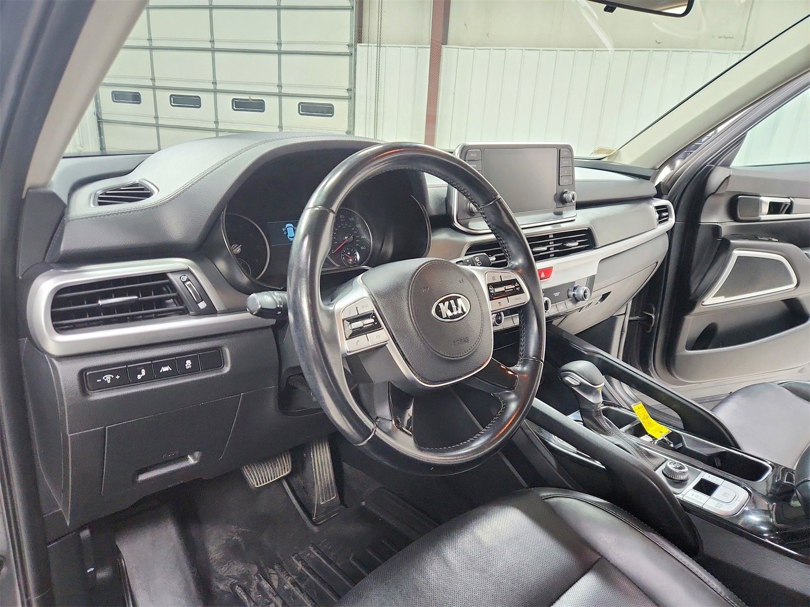 Used 2021 Kia Telluride LX image 18