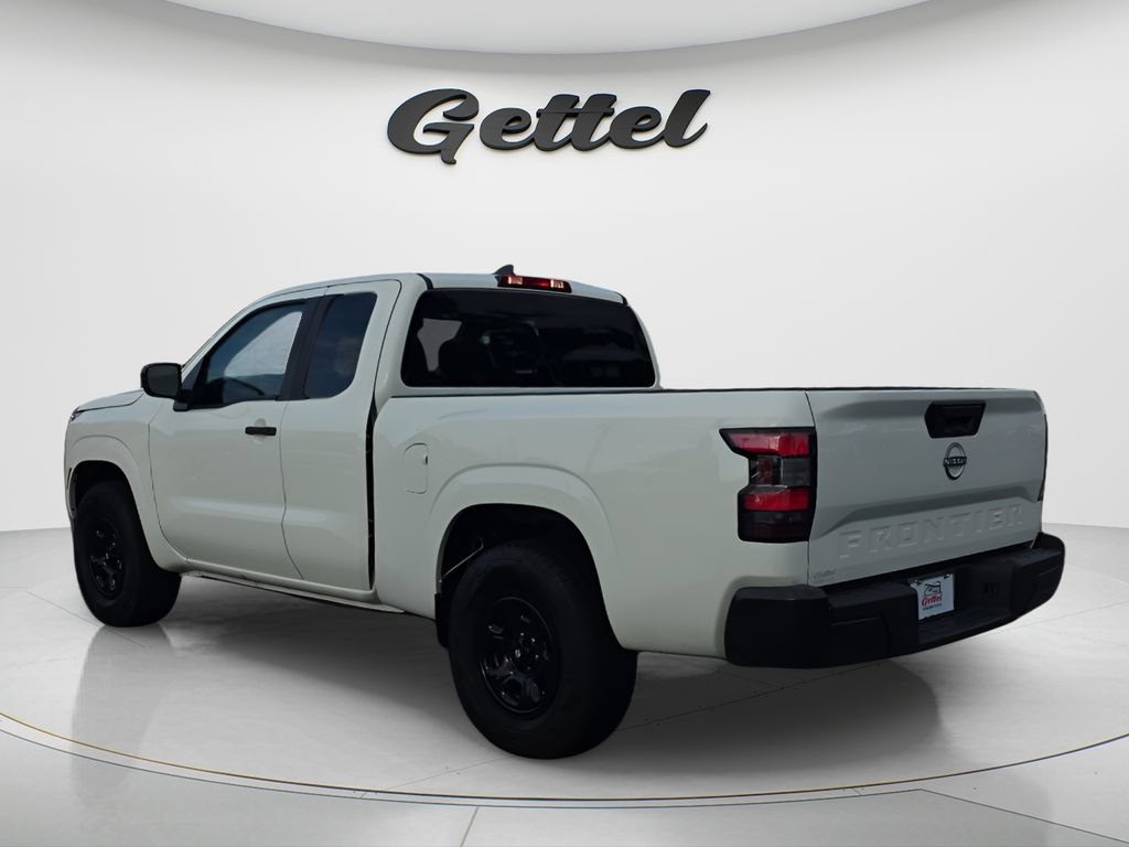 Used 2024 Nissan Frontier S w/ S Utility Package RWD image 7