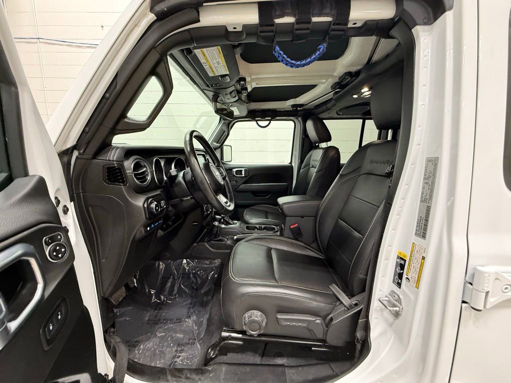 Used 2023 Jeep Wrangler Sahara w/ Cold Weather Group image 31