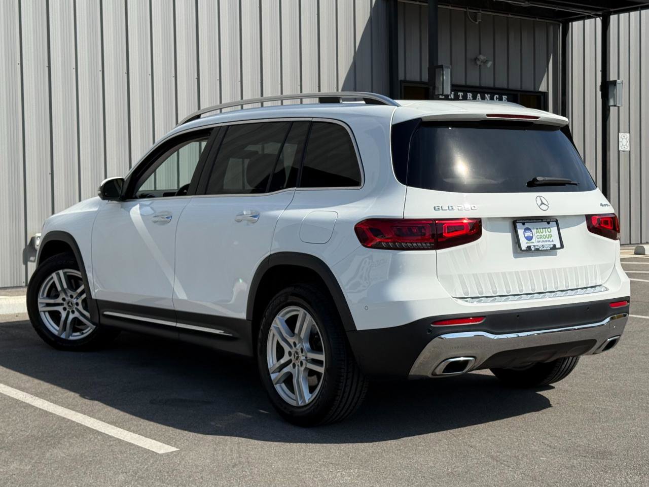 Used 2021 Mercedes-Benz GLB 250 4MATIC image 7