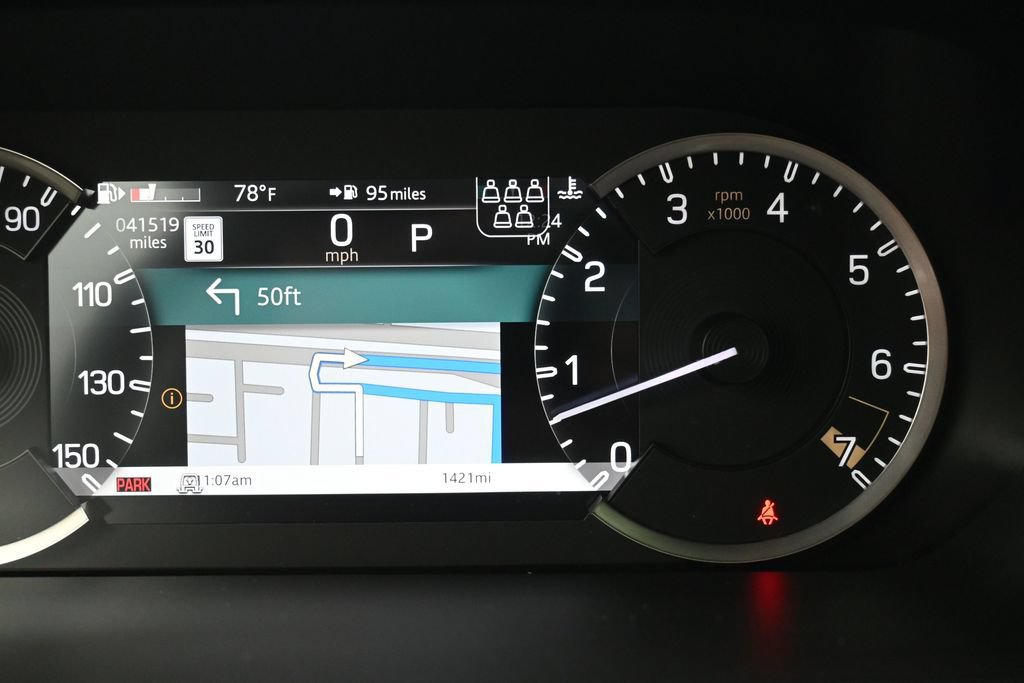 Used 2023 Land Rover Defender 110 X-Dynamic SE AWD/4WD image 12