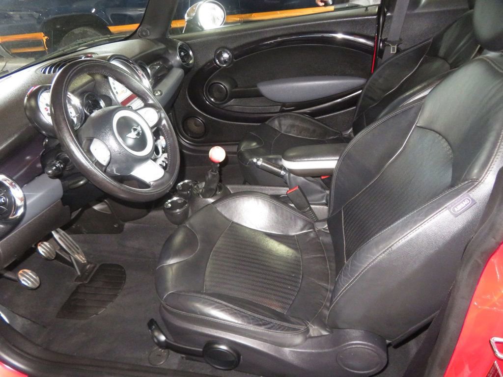 Used 2009 MINI Cooper S FWD image 17