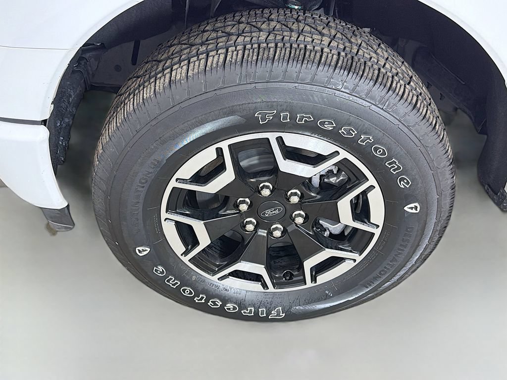 Used 2023 Ford F150 Lightning XLT AWD/4WD image 18