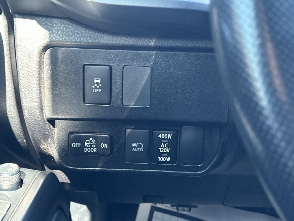 Used 2022 Toyota Tacoma TRD Sport w/ Technology Package RWD image 22