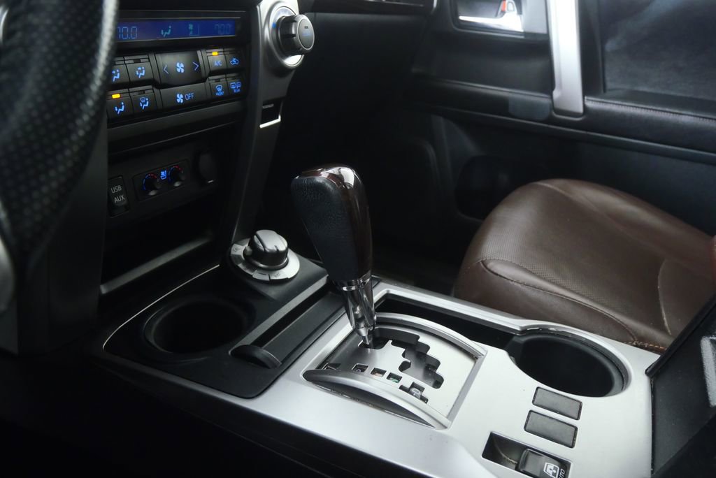 Used 2016 Toyota 4Runner Limited AWD/4WD image 18