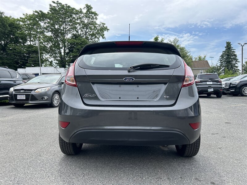Used 2016 Ford Fiesta SE w/ Cold Weather Package FWD image 5