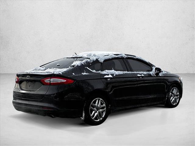 Used 2015 Ford Fusion SE image 5