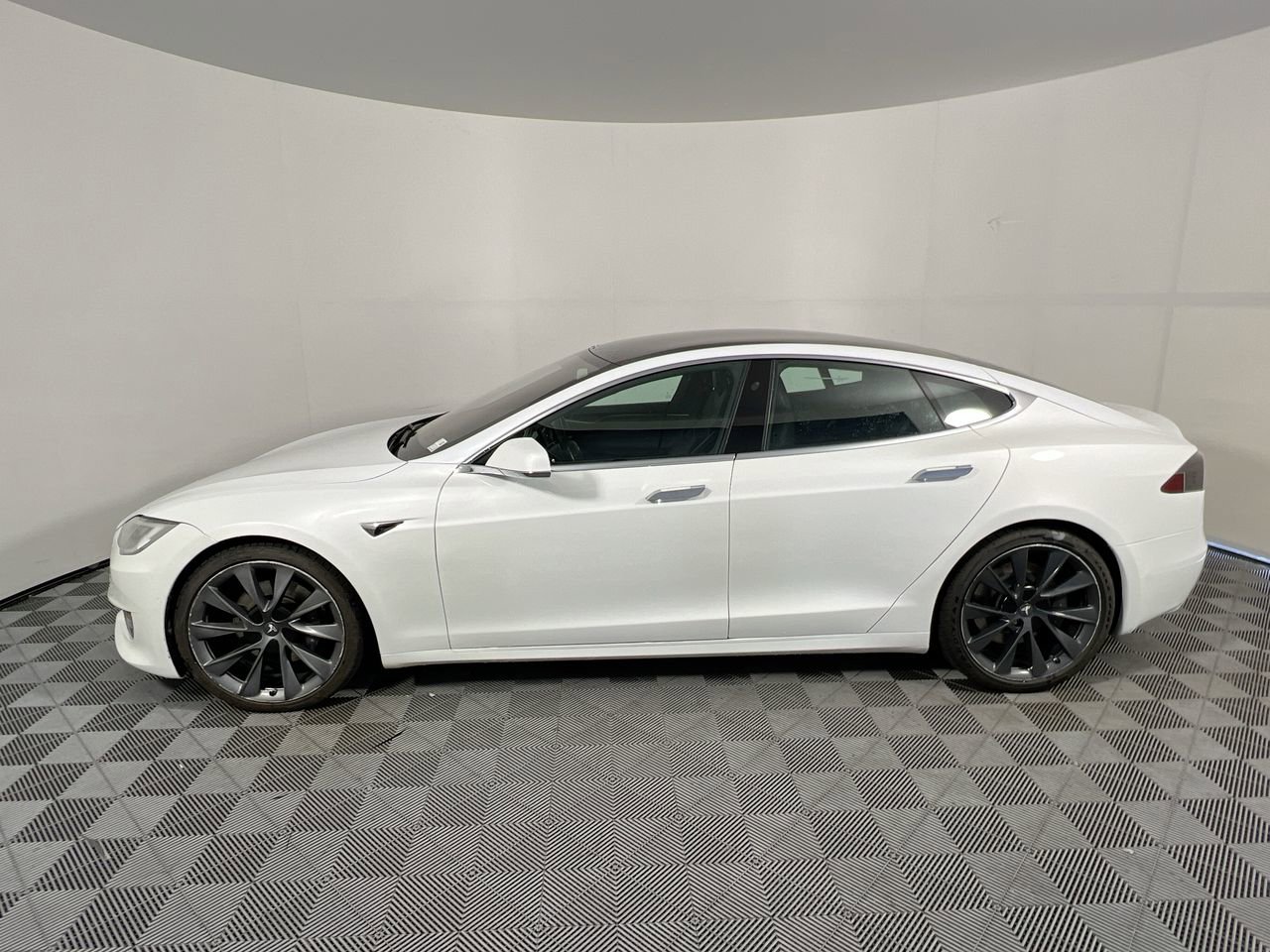 Used 2021 Tesla Model S Long Range Plus AWD/4WD image 6