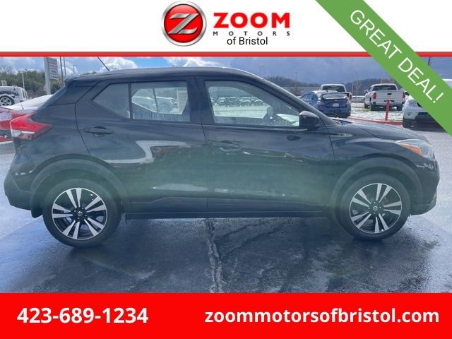 Used 2018 Nissan Kicks SV