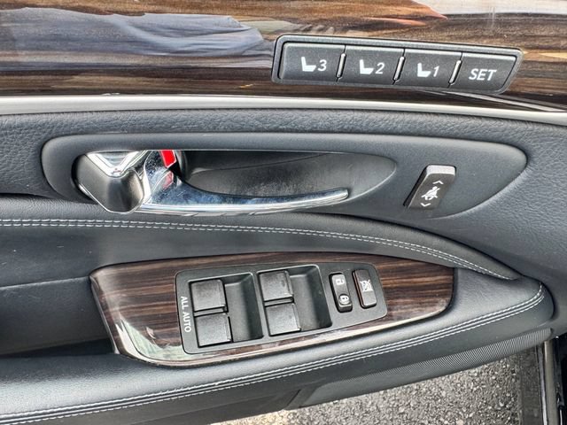 Used 2013 Lexus LS 460 w/ Comfort Pkg RWD image 7