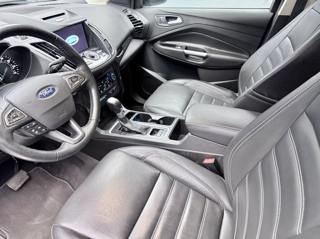 Used 2017 Ford Escape Titanium AWD/4WD image 9