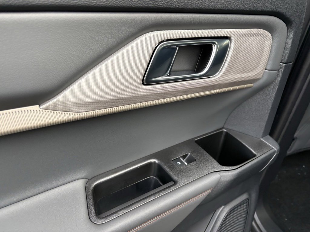 New 2026 Ford Explorer Active w/ Active Comfort Package image 25