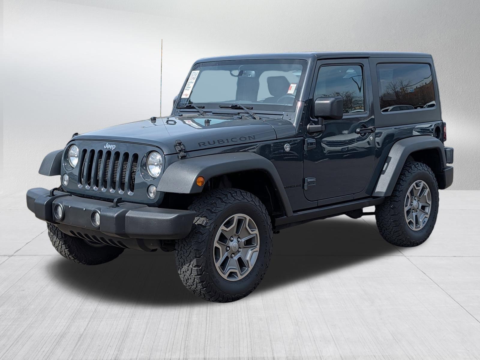 Used 2016 Jeep Wrangler Rubicon w/ Power Convenience Group AWD/4WD image 3